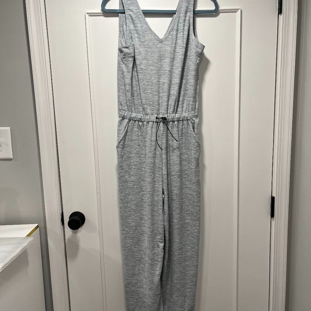 Women's Athletic/Leisure Jumper Size Small